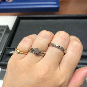 【エクセルコダイヤモンド(EXELCO DIAMOND)の口コミ】 色んなデザインのリングの取扱いがあり、気に入るデザインが必ず見つかり…
