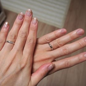 【アイプリモ(I-PRIMO)の口コミ】 何歳になってもずっとつけられるようなシンプルなデザインで、ダイヤがさ…