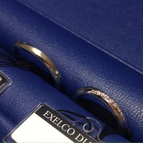 【エクセルコダイヤモンド(EXELCO DIAMOND)の口コミ】 複数のリングを見比べている中で、とにかくダイヤモンドの輝きの美しさに…