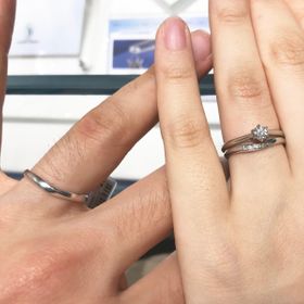 【銀座ダイヤモンドシライシの口コミ】 付け心地がよかったこと、婚約指輪と結婚指輪を重ね付けしたときに指輪同…