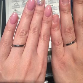 【銀座ダイヤモンドシライシの口コミ】 着けた瞬間の一目惚れでした。彼も同じ気持ちだったようで、ほぼ即決でし…