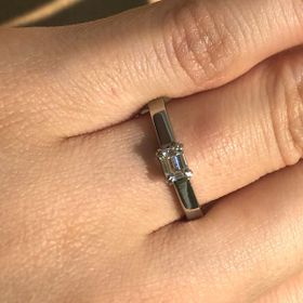 【ORECCHIO(オレッキオ)の口コミ】 スタンダードなデザインよりも個性的なデザインを求めており、こちらのエ…