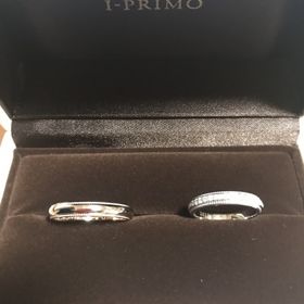 【アイプリモ(I-PRIMO)の口コミ】 婚約指輪とのデザインの相性が可愛いかったのと旦那さんの指輪のデザイン…