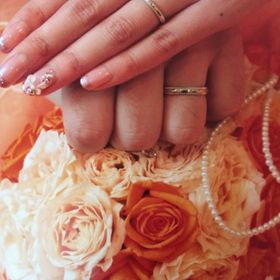 【ティファニー(Tiffany & Co.)の口コミ】 指が細いので、太い指輪が似合わず
細い指輪を探していました。雑誌でモデ…