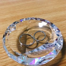 【アイプリモ(I-PRIMO)の口コミ】 シンプルでダイヤが一石入った結婚指輪を主人と探していました。カーブや…