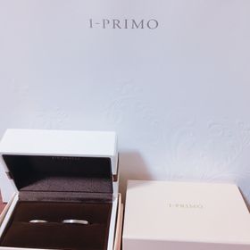 【アイプリモ(I-PRIMO)の口コミ】 最初は、シンプルな指輪を探して来店したのですが、実際につけてみたり、…