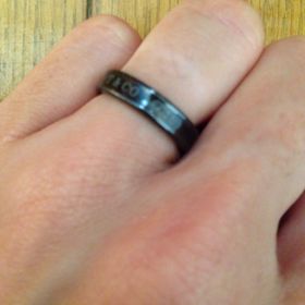 【ティファニー(Tiffany & Co.)の口コミ】 主人がもともと、アクセサリー全般を付けるのが苦手な人なのですが、こち…