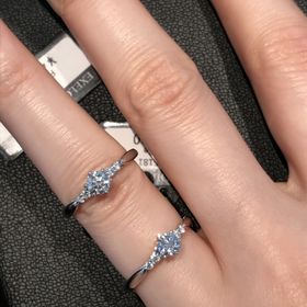 【エクセルコダイヤモンド(EXELCO DIAMOND)の口コミ】 ダイヤのカットにこだわっているブランドなだけあって、他店と比較してダ…