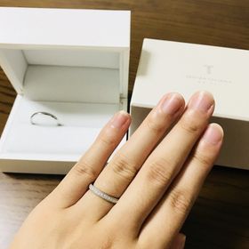 【ギンザタナカブライダル(GINZA TANAKA BRIDAL)の口コミ】 店舗で見せていただいた際に、他の指輪と比べて輝きが綺麗だったところと…