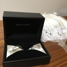 【エクセルコダイヤモンド(EXELCO DIAMOND)の口コミ】 着け心地がとてもよく、指に通したときしっくりきました。
担当してくださ…
