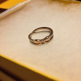 【ケイウノ ブライダル(K.UNO BRIDAL)の口コミ】 デザインが一から自分で決められます。イメージだけでも、デザイナーさん…