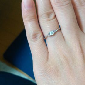 【THE KISS(ザ・キッス)の口コミ】 いろいろなお店を見比べ、価格とネームバリュー等バランスを考えて決めま…