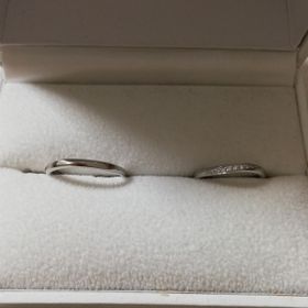 【Quand de Mariage(クワンドゥマリアージュ)の口コミ】 結婚指輪は普段使いするので、自分達が気に入るもの、指が細く綺麗に見え…