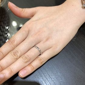 【俄(にわか)の口コミ】 シンプルでオシャレなところです。
つけ心地は、柔らかくつけやすいです。…