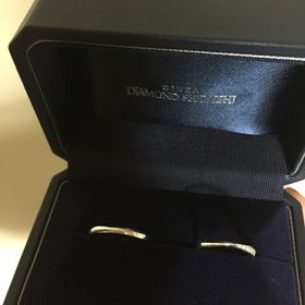 【銀座ダイヤモンドシライシの口コミ】 イメージを言うと店員さんが選んで持ってきてくれたのに一目惚れしました…