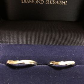 【銀座ダイヤモンドシライシの口コミ】 もともと指輪をつけないので、指輪をつけると窮屈だったが、この指輪はず…
