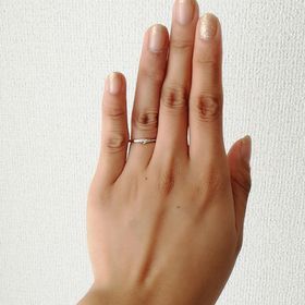 【アイプリモ(I-PRIMO)の口コミ】 お店で紹介して下さったエピュレが華奢でダイヤの輝きも綺麗だった為、こ…