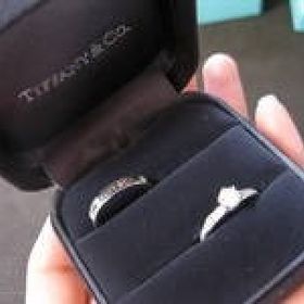 【ティファニー(Tiffany & Co.)の口コミ】 憧れのブランドだったので、頂いてとても嬉しかったです。
質もよく、デザ…