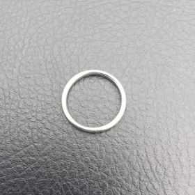 【TASAKI(タサキ)の口コミ】 私でなく妻が一目惚れしてペアで購入しました。妻のは3つのダイヤがさりげ…