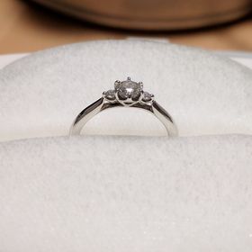 【俄(にわか)の口コミ】 店員さんに様々見せてもらいました。押しが強いわけでもなく、二人の生活…