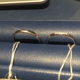 【銀座ダイヤモンドシライシの口コミ】 つけ心地に違和感がないこと、他の店ではなかなか見ないデザインだったこ…