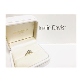 【Justin Davis Bridal(ジャスティンデイビスブライダル)】の口コミ 結婚前からこちらのブランドが大好きで、ブライダルリングも必ずここで購入...