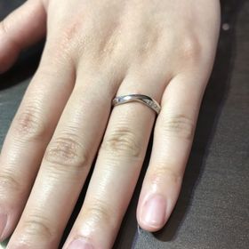【俄(にわか)の口コミ】 魅力的な指輪がたくさんあり、選ぶ際も目移りして、中々決めることが出来…