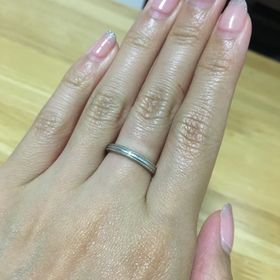 【canal4℃(カナルヨンドシー)の口コミ】 ネットで結婚指輪を探してる時にたまたま見つけて一目惚れでした。価格も…