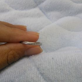 【銀座ダイヤモンドシライシの口コミ】 試着をした際に、他店では結構しつこくセールスをされたのですが、ここで…