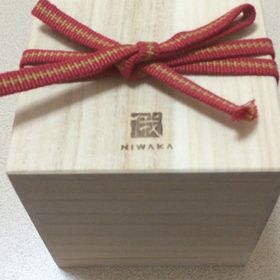 【俄(にわか)の口コミ】 シンプルで丈夫。これが私たちが求めていた物でした。プラチナでシンプル…