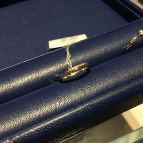 【銀座ダイヤモンドシライシの口コミ】 彼女の好みでトーナメント勝ち抜き方式にて指輪を比べていき、最後まで勝…