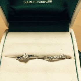 【銀座ダイヤモンドシライシの口コミ】 婚約指輪は、ずっと立て抓に憧れていたので譲れないポイントでした。
よく…