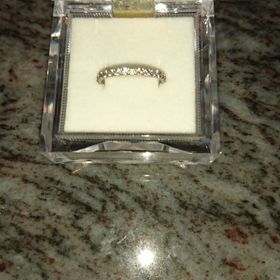 【エクセルコダイヤモンド(EXELCO DIAMOND)の口コミ】 マリッジリングはフルエタニティと決めていました。
ダイヤの質とつけ心地…