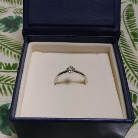 【宝石サロン　ルフランビジュ】の口コミ 祖母から貰ったダイアモンドのネックレスの石部分を生かした婚約指輪を作り...