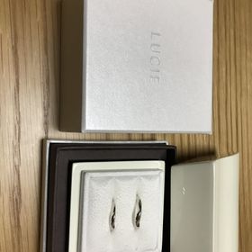 【LUCIE(ルシエ)の口コミ】 ストレートでシンプルな指輪は避けていて、いい感じにデザインされている…
