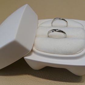 【俄(にわか)の口コミ】 希少なピンクのダイヤを使用していたから。凝ったデザインで他のブランド…