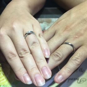 【俄(にわか)の口コミ】 婚姻指輪(TASAKI)と重ね合わせたときに雰囲気が合っていてよかったです。…