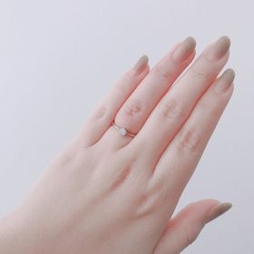 【ラザール ダイヤモンド(LAZARE DIAMOND)の口コミ】 サプライズでいただきました。
あまり派手なものは苦手なのでデザインがと…