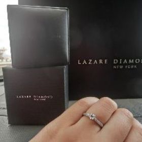 【ラザール ダイヤモンド(LAZARE DIAMOND)の口コミ】 まずはダイヤモンドの輝きでした。
暗いところでも輝きがあります。
また…