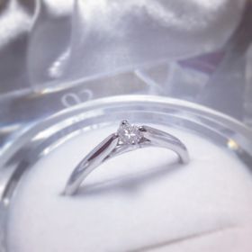 【アイプリモ(I-PRIMO)の口コミ】 デザインがシンプルで使いやすく、それでいて台座の部分に特徴があり、下…