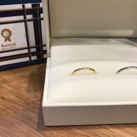 【RosettE(ロゼット)の口コミ】 細身のタイプの指輪を探していました。数多くのブランドの指輪を見ました…