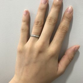 【アイプリモ(I-PRIMO)の口コミ】 前に購入した婚約指輪に合わせるのを前提に選びました。太めの指輪は自分…