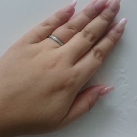 【アイプリモ(I-PRIMO)の口コミ】 指にコンプレックスを感じていたので
サイズとか似合うものがあるか
不安…