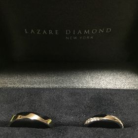 【ラザール ダイヤモンド(LAZARE DIAMOND)の口コミ】 元々ストレートタイプの指輪が欲しいなと思って探していたのですが、いろ…