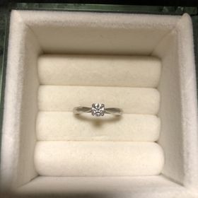 【アイプリモ(I-PRIMO)の口コミ】 奥さんがデザインを選び
私がルースを選びましたが
担当の方がデザインに…