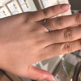 【CHARMY(チャーミー)の口コミ】 プラチナのしっかりとした存在感と耐久性が決め手となりました。長く着け…