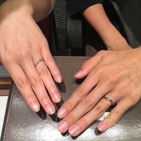 【銀座ダイヤモンドシライシの口コミ】 指にはめた時に直感的にきれい!と感じたことと、指に馴染んで見えたことで…
