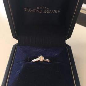 【銀座ダイヤモンドシライシの口コミ】 以前、結婚指輪と一緒の時期に購入した婚約指輪を紛失してしまったので、…