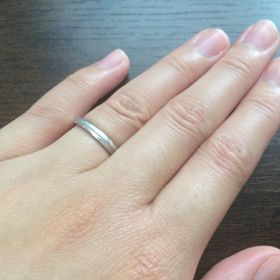 【アンジェリックフォセッテ(Angelique Fossette)の口コミ】 シンプルなデザインで目立ちすぎないので、年齢を重ねてもずっと着けてい…