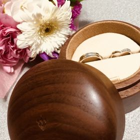 【COLANY(コラニー)の口コミ】 ブライダルフェアにて試着し、気になってお店に行きました。オリーブの葉…